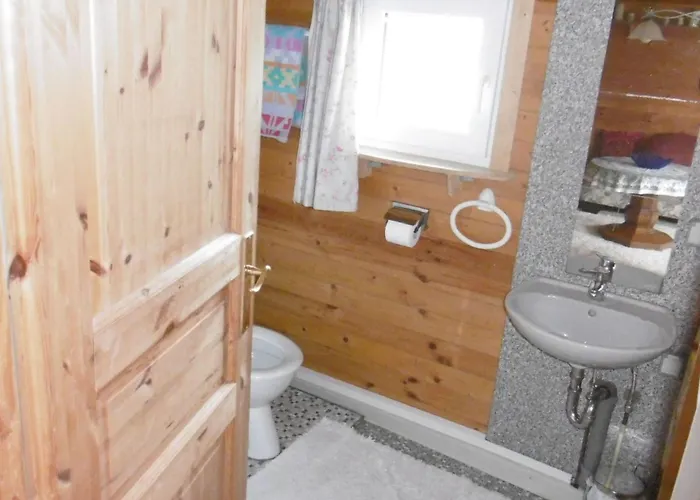 Blockhaus Fuer Fuenf Personen By Interhome