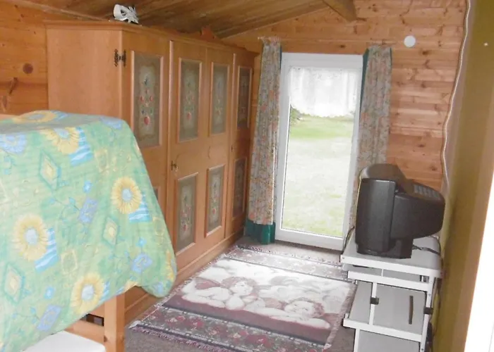 Blockhaus Fuer Fuenf Personen By Interhome