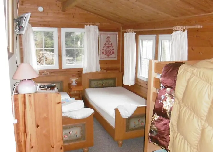 Blockhaus Fuer Fuenf Personen By Interhome
